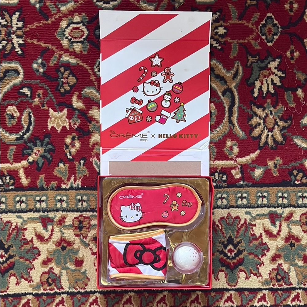 The Creme Shop x Hello Kitty Spa Set